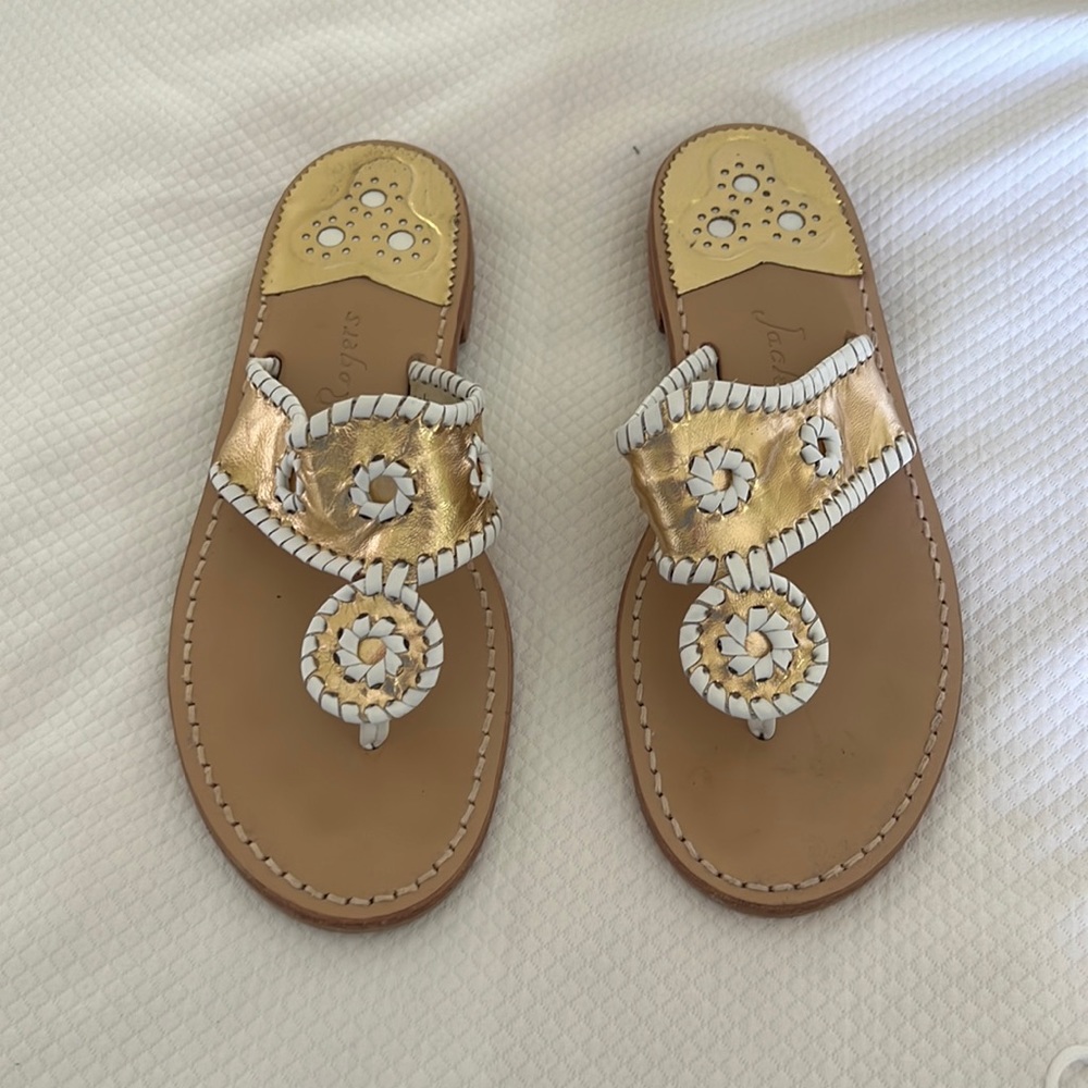 Jack Rogers 9M Gold w White Stitching Jacks Flat Sandals EUC